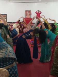 Women-SocialYoga_participation-1